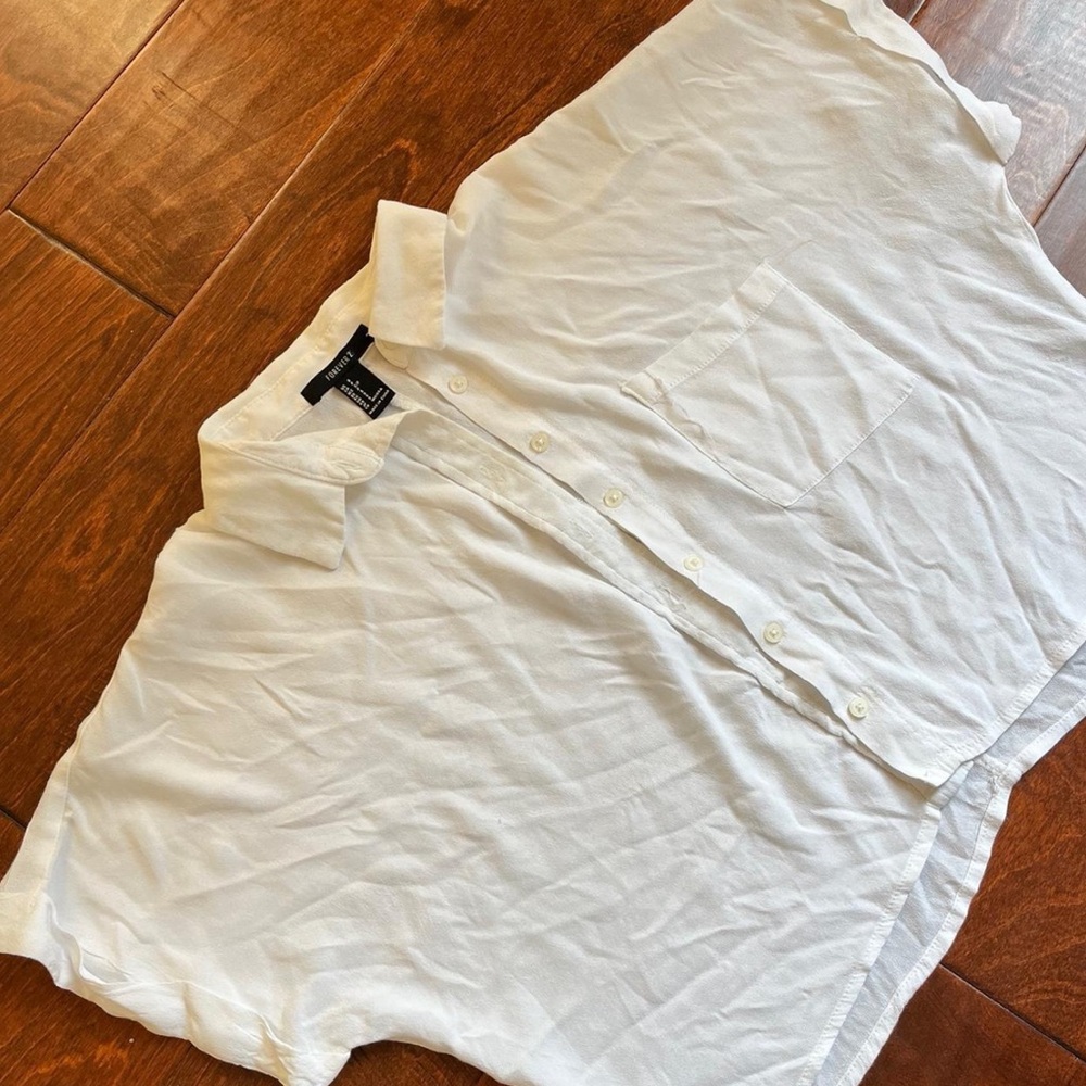 Women’s White Button-Up Shirt